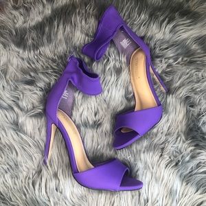 Shoedazzle purple Sandals, new, size 8